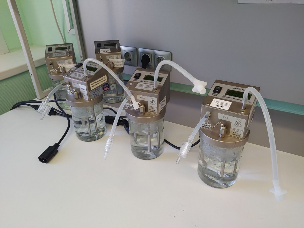 Генератор газовых смесей паров этанола в воздухе  GUTH модель 10-4D