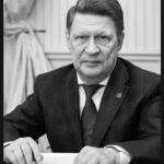 СВЕТЛОЙ ПАМЯТИ ВЛАДИМИРА ВАЛЕНТИНОВИЧА ОКРЕПИЛОВА